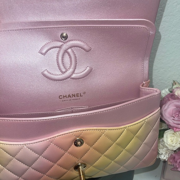 Chanel Double Flap P24 Season - Picture 6 of 13